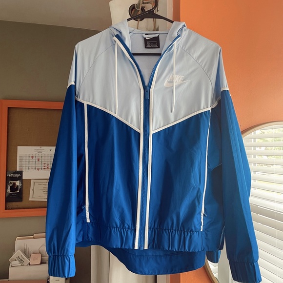 Nike Jackets & Blazers - NIKE windbreaker